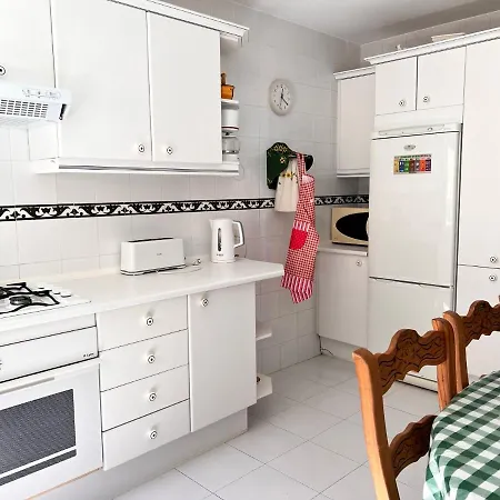 Front Line Apartment, Close To Everything.. Apartment