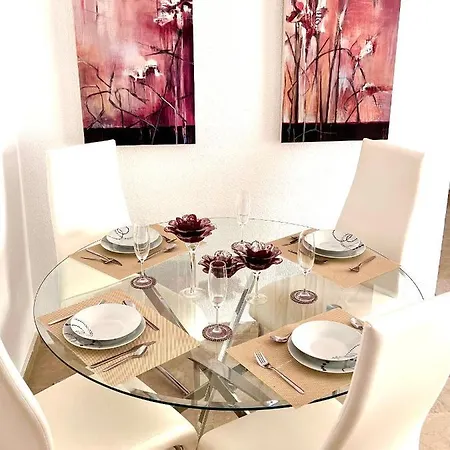 Front Line Apartment, Close To Everything.. * Estepona
