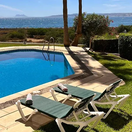 Front Line Apartment, Close To Everything.. Estepona
